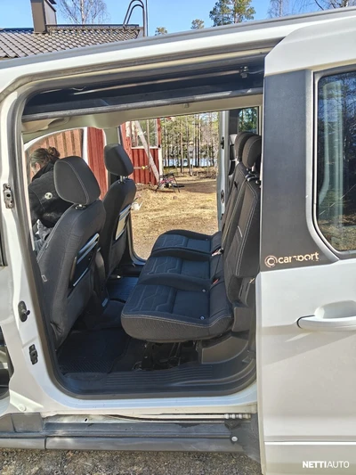 Ford Grand Tourneo Connect 2015, photo 5/18