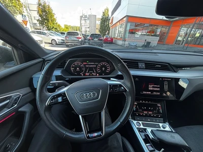 Audi e-tron S quattro 2022, kuva 5/6