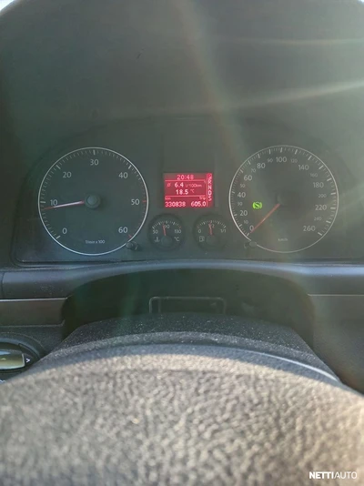 Volkswagen Touran 2007, kuva 5/10