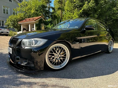 BMW 330 2005, photo 2/17