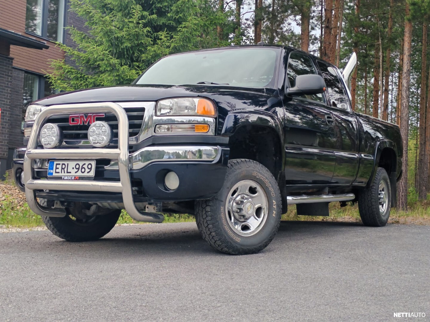 GMC Sierra