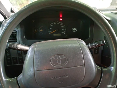 Toyota Hiace Pitkä ja matala 2002, photo 6/6