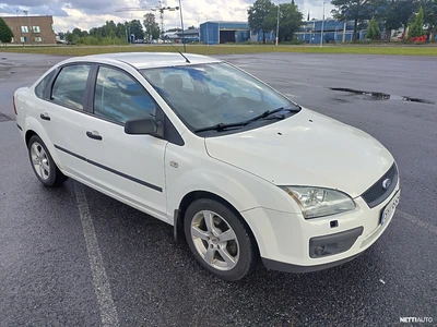 Ford Focus 2005, photo 7/15