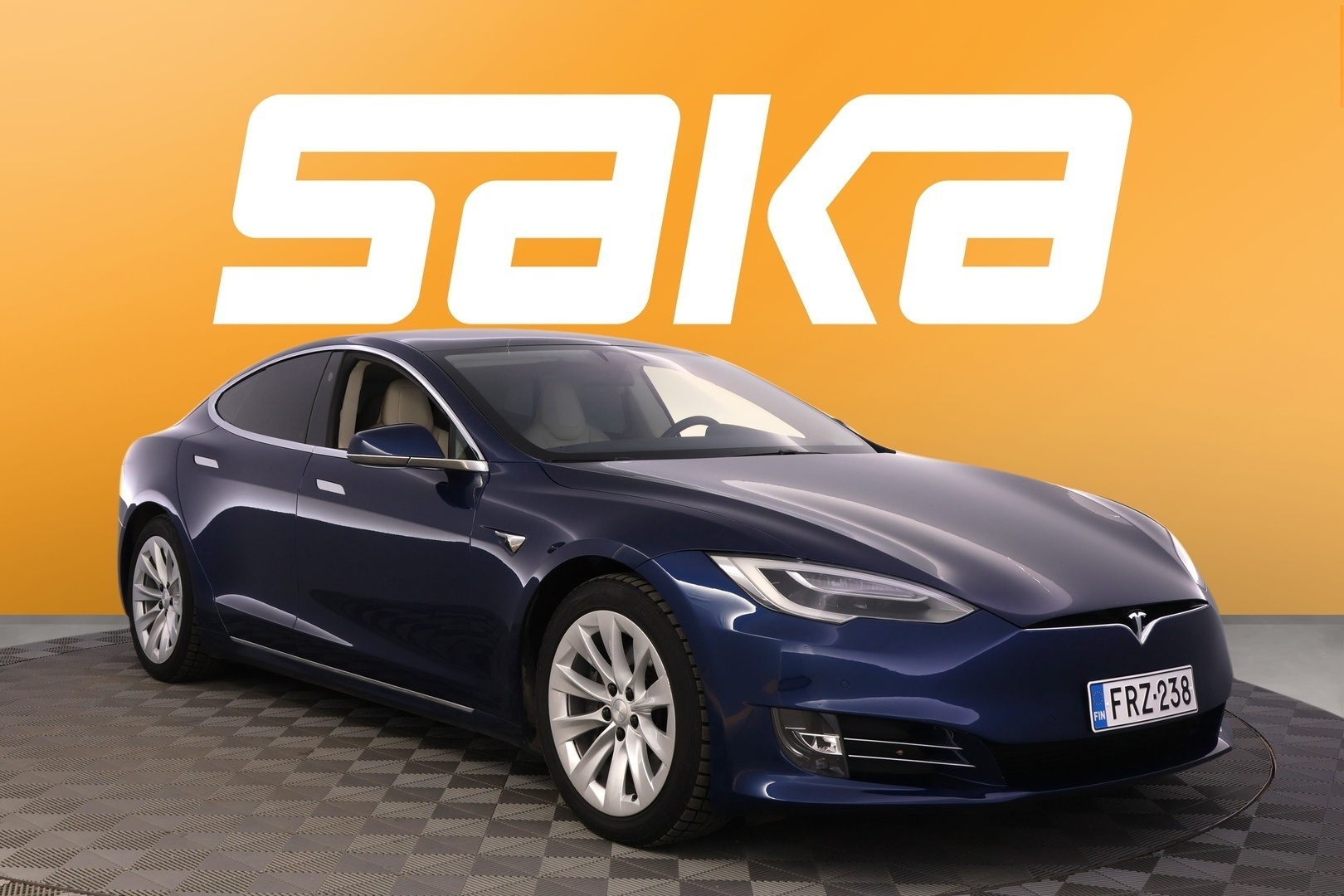 Tesla Model S 75 D