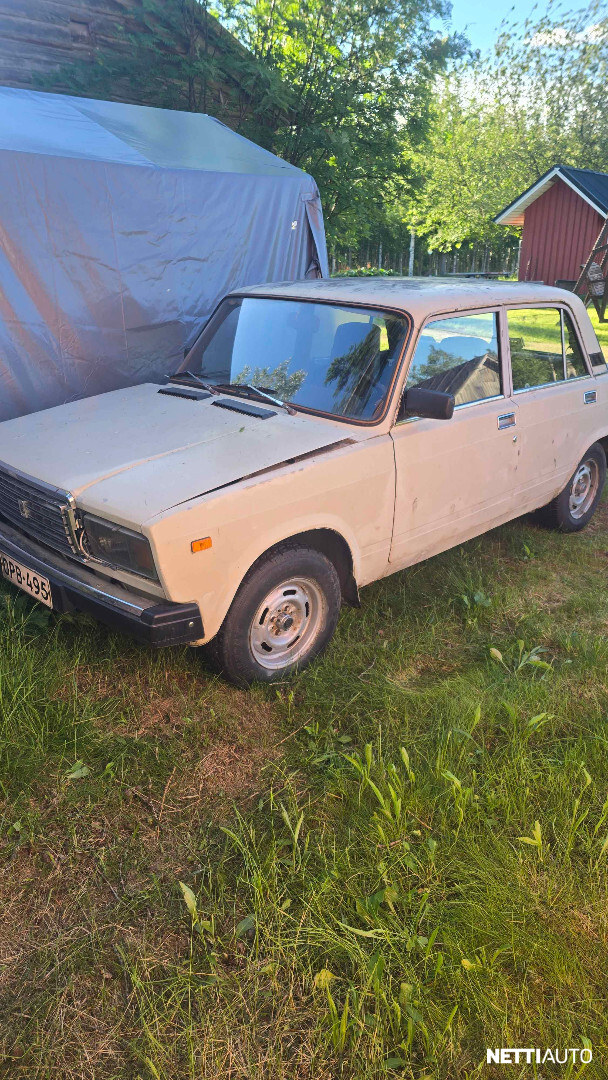 Lada 2105