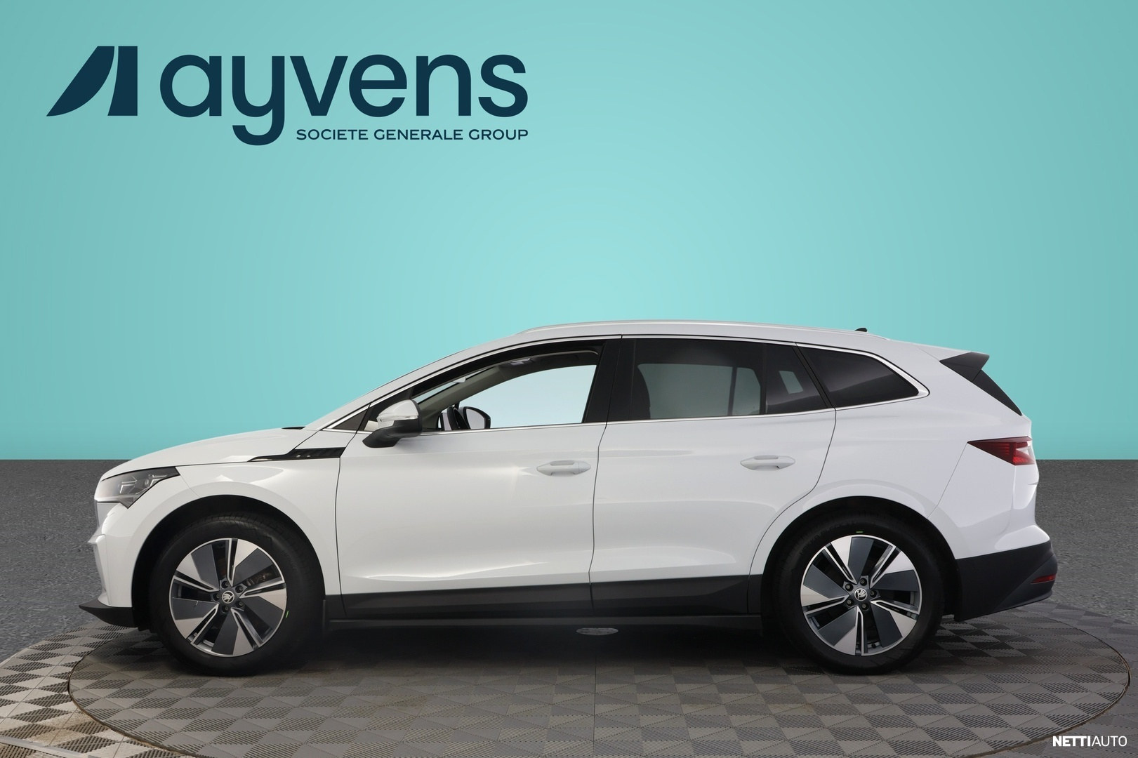 Skoda Enyaq 2023, photo 6/20