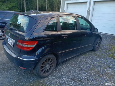 Mercedes-Benz B B180 bensa 2011, kuva 4/14