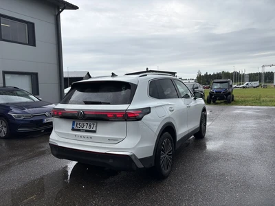 Volkswagen Tiguan 2025, photo 4/9