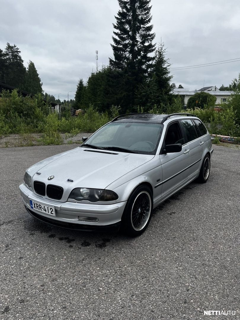 BMW 330