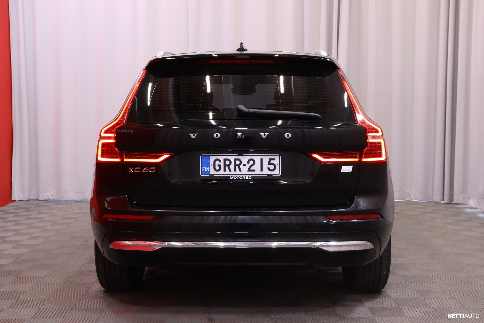 Volvo XC60 2022, photo 4/45