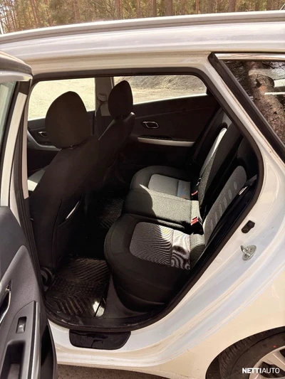 Kia Ceed 1,6 CRDi ISG EX SW EcoDynamics 2015, kuva 7/8