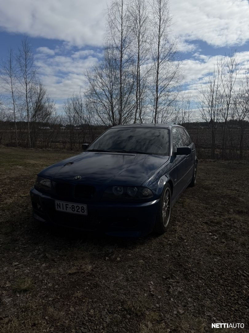BMW 330