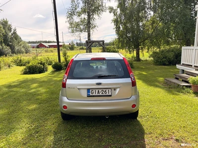 Ford Fiesta 1,4 80hv Limited M5 5-ovinen 2008, photo 2/9