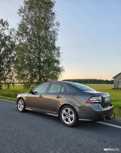 Saab 9-3 2010, photo 2/17