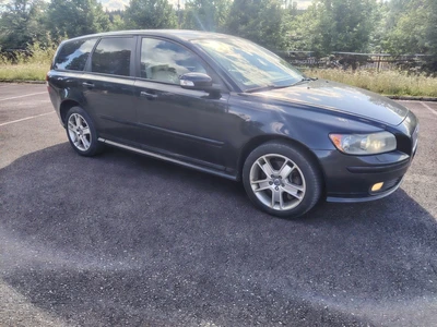 Volvo V50 T5 AWD, 220hv automaatti. 2007, photo 1/11