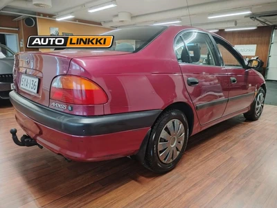 Toyota Avensis 1.8i Sedan 2000, kuva 4/12