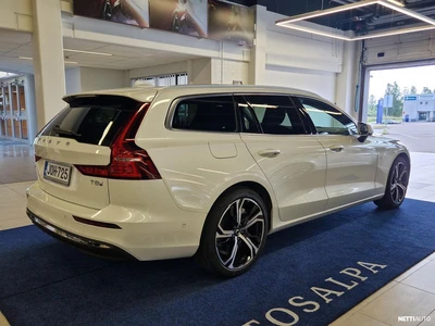 Volvo V60 2026, photo 2/19