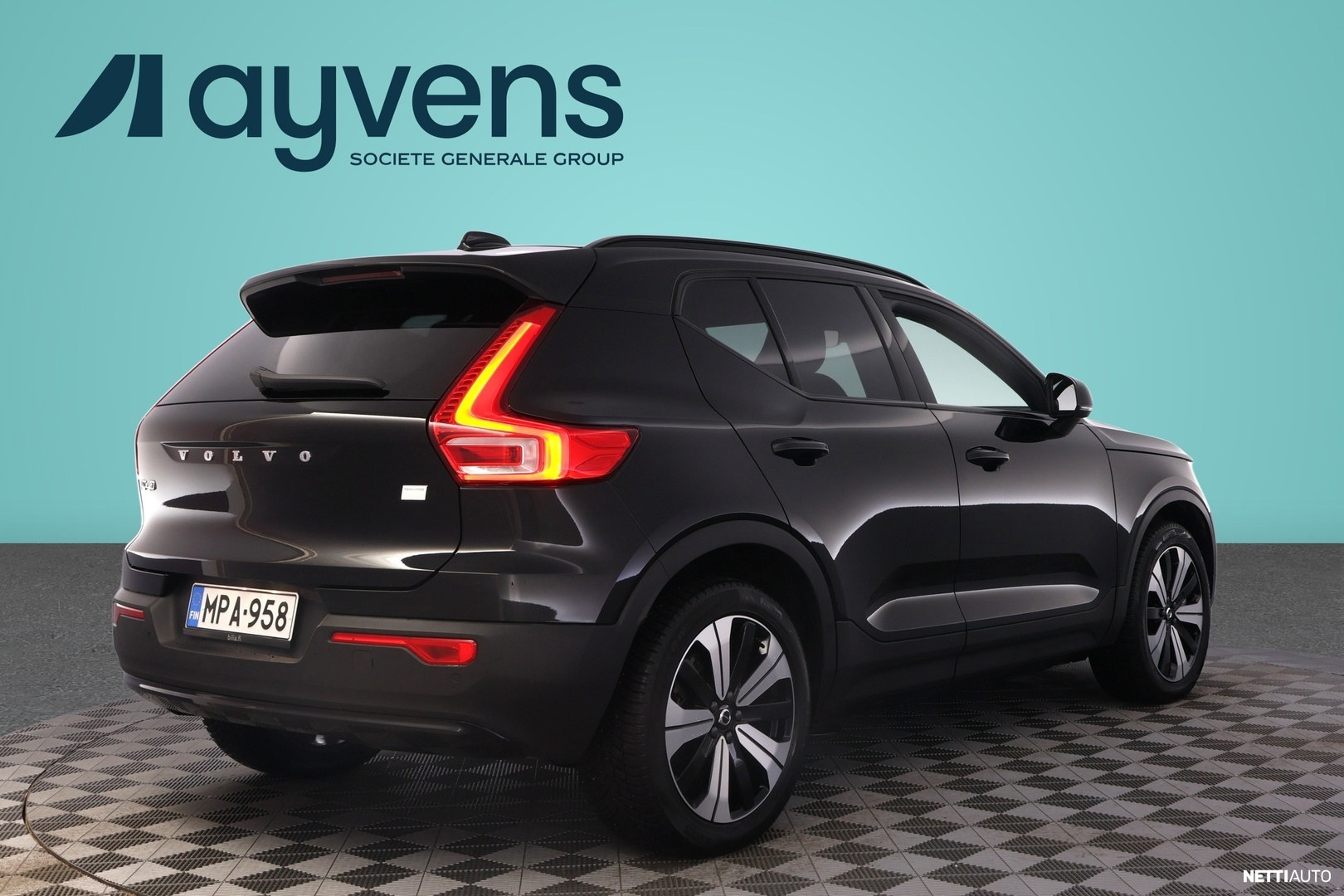 Volvo XC40 2023, kuva 4/19