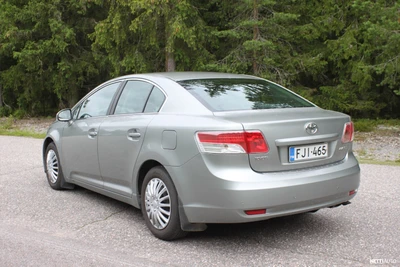 Toyota Avensis 2009, photo 4/19