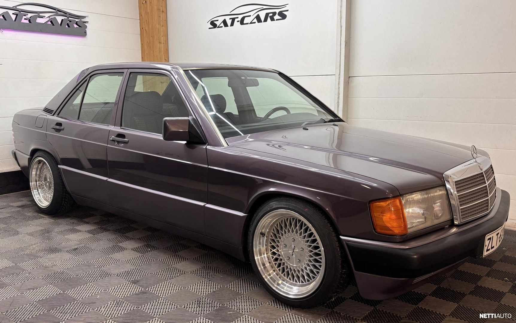 Mercedes-Benz 190