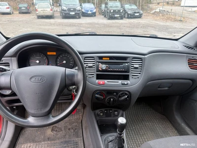 Kia Rio 2006, photo 7/10