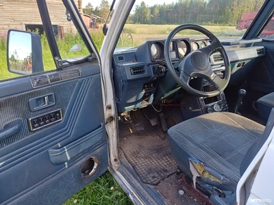 Mitsubishi Pajero 1987, photo 7/9