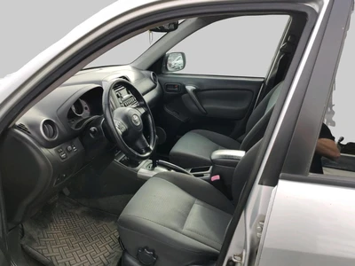 Toyota RAV4 2,0 VVT-i 4WD aut. 2005, kuva 4/4