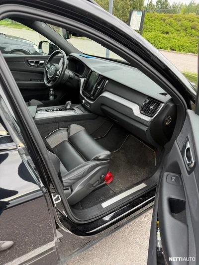 Volvo XC60 2020, kuva 5/6