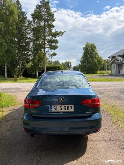 Volkswagen Jetta 2015, photo 5/23