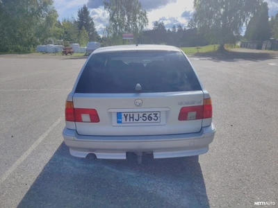 BMW 525 dA Touring 2003, kuva 3/25