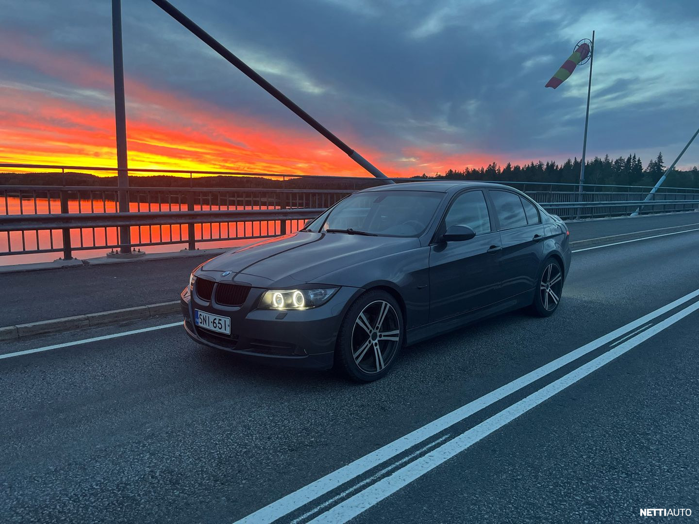BMW 325