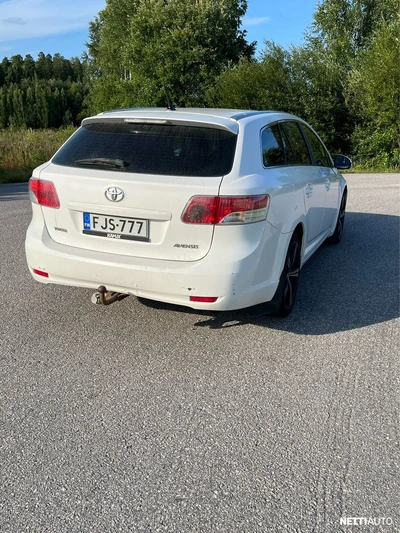 Toyota Avensis 2011, kuva 5/6