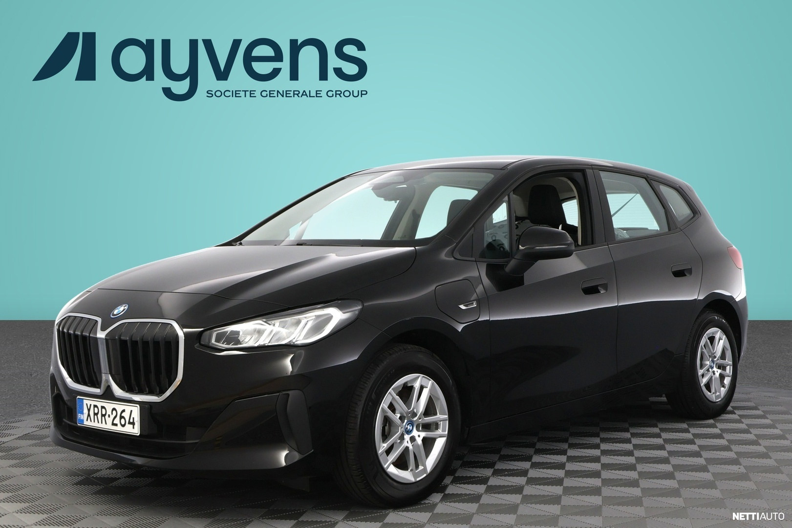 BMW 225