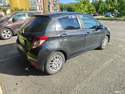 Toyota Yaris 2012, photo 7/16