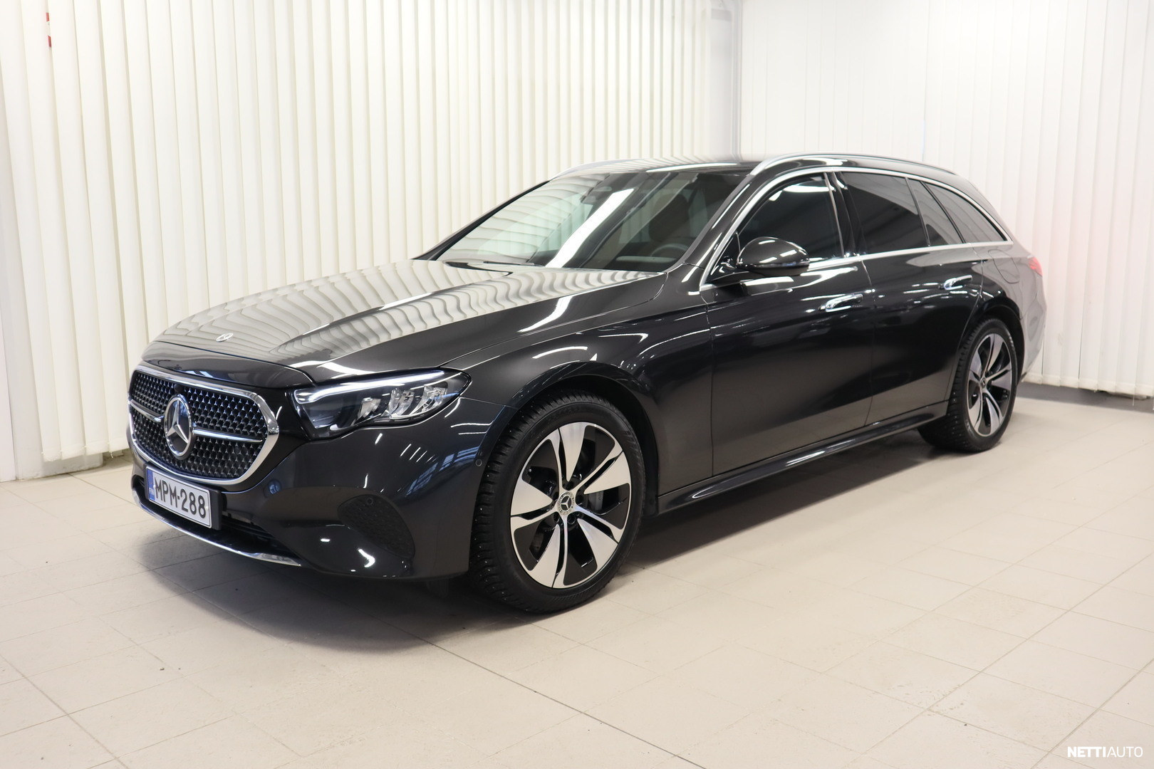 Mercedes-Benz E