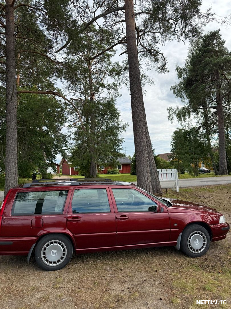 Volvo V70 1999, photo 6/16
