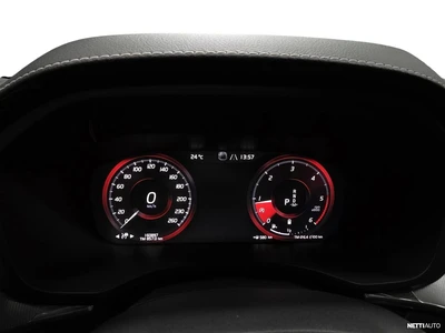 Volvo XC60 2021, photo 7/19