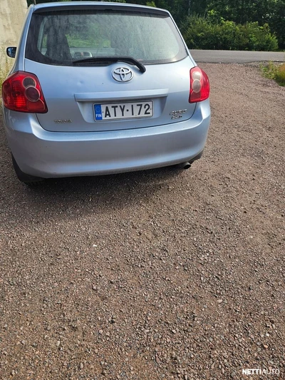 Toyota Auris 2,0 D-4D Linea Sol 5ov 2008, kuva 2/4