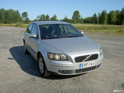 Volvo S40 1.8 125 man 2007, kuva 7/9