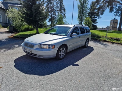 Volvo V70 2.4 D5 (120 kW) 2005, kuva 1/8