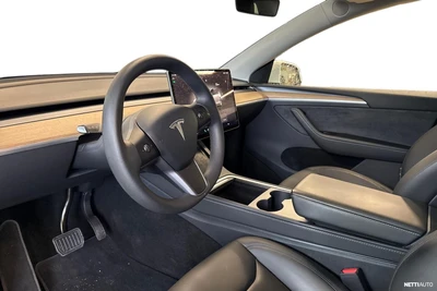 Tesla Model Y 2023, kuva 3/3