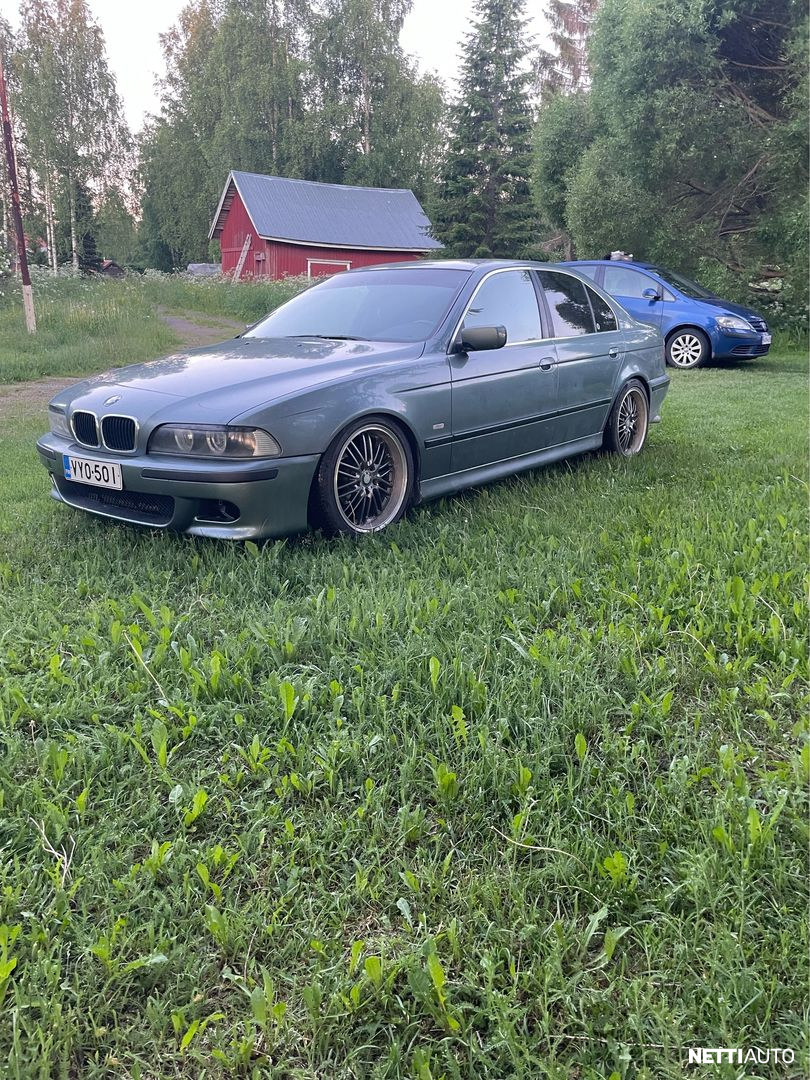 BMW 525