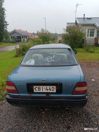 Nissan Sunny 1993, photo 2/5