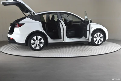 Tesla Model Y Long Range AWD 2023, kuva 6/29