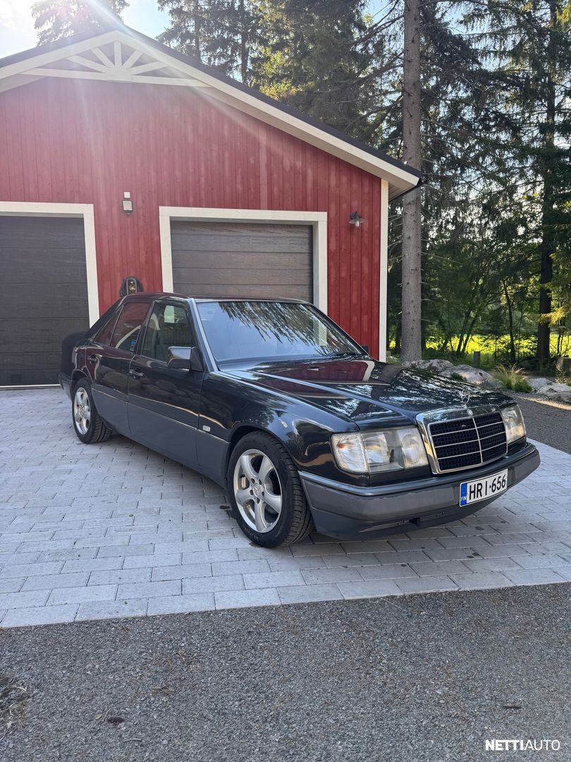 Mercedes-Benz 250