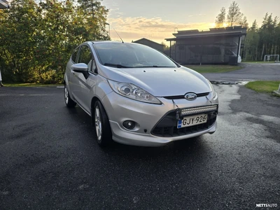 Ford Fiesta Van 2011, photo 2/21