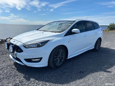Ford Focus ST Line 2017, kuva 2/16
