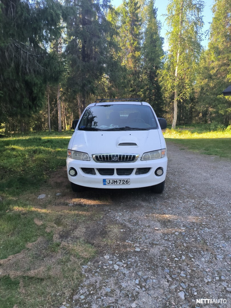 Hyundai H-1