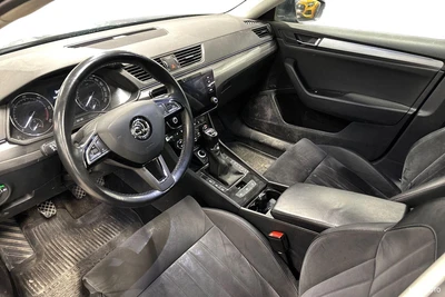Skoda Superb 2018, kuva 3/3