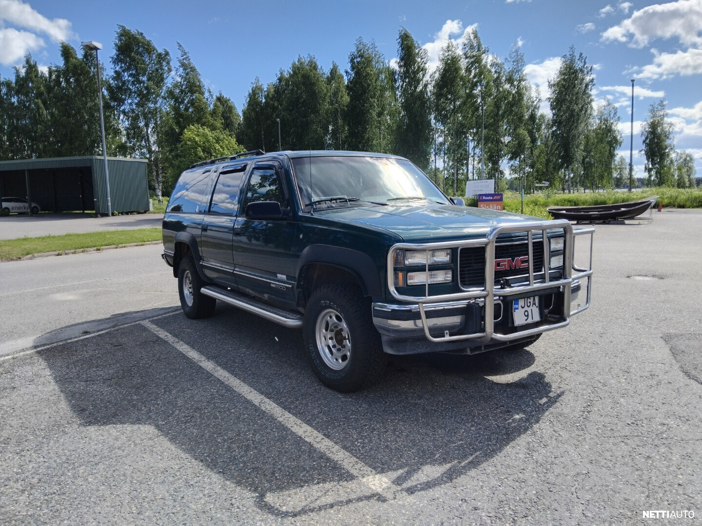 GMC Suburban